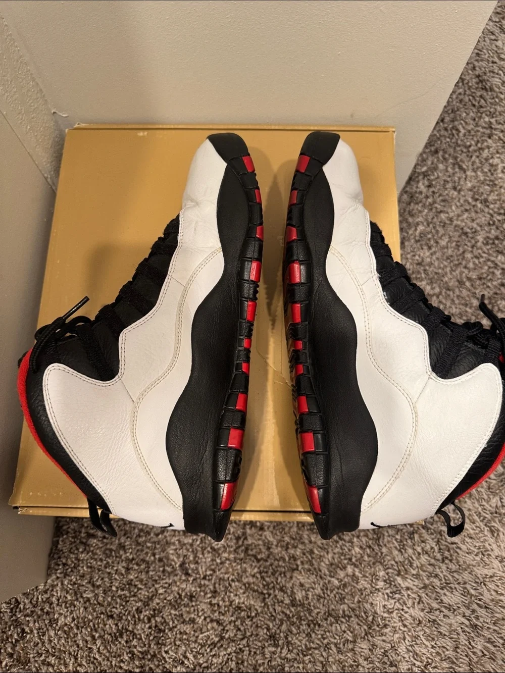 Retro Jordan 10s Basketball Sneakers - White/Black/Red